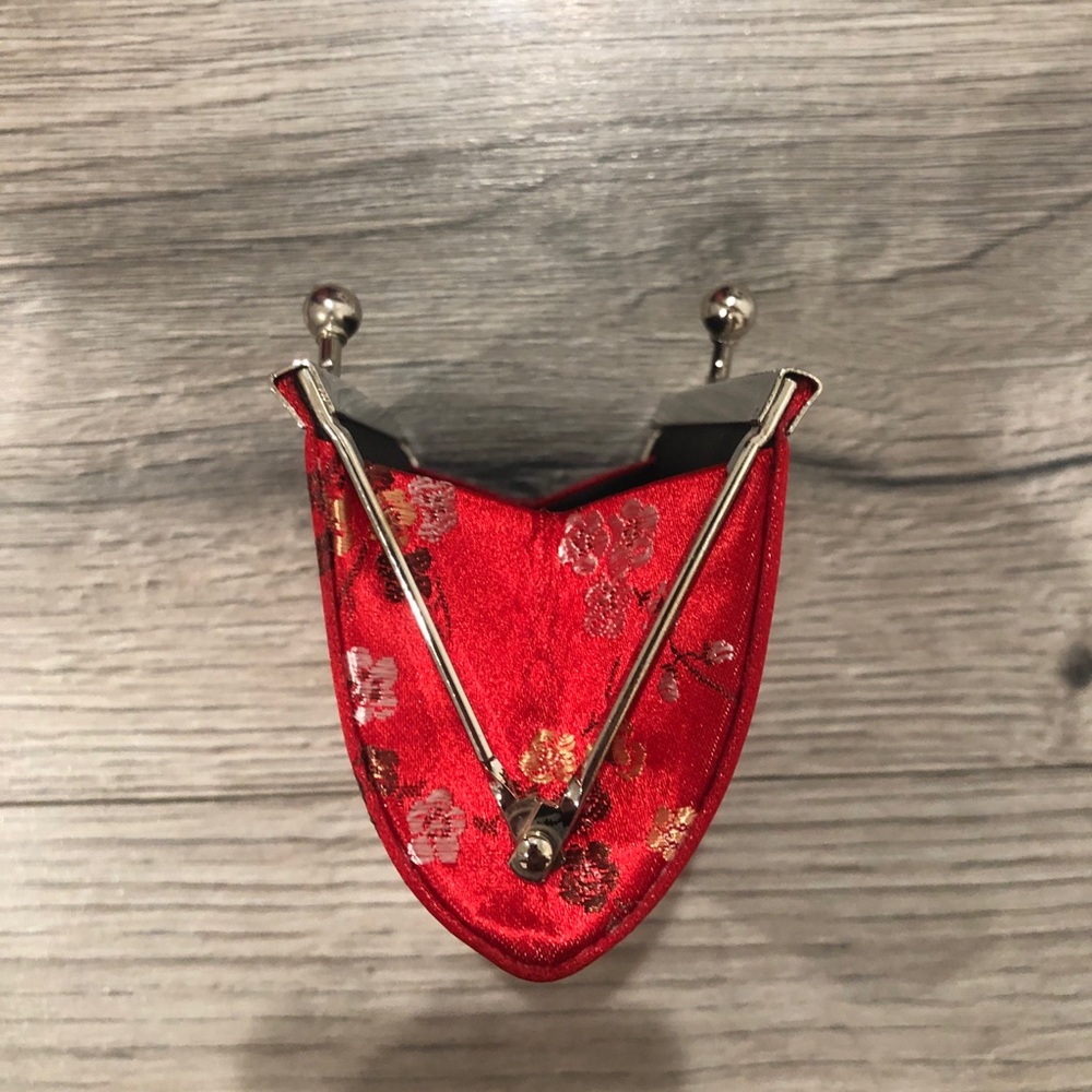 New Vintage Oriental Asian Cherry Blossom Red Hardshell Coin Purse Mini Pouch - Picture 11 of 12